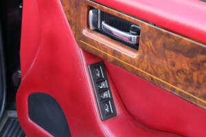 Image 26/44 de Aston Martin Virage Volante (1993)