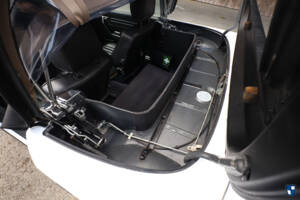 Image 25/85 of Mercedes-Benz 560 SL (1986)