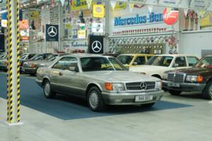 Bild 10/50 von Mercedes-Benz 560 SEC (1986)