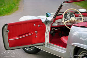 Immagine 5/59 di Mercedes-Benz 190 SL (1958)