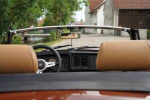 Image 61/100 of MG MGB (1978)