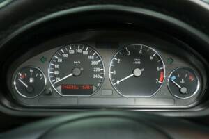 Image 14/30 of BMW Z3 2.2i (2002)