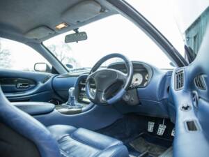 Image 47/74 of Aston Martin DB 7 GT (2004)