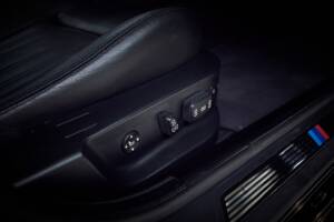 Image 47/99 of BMW M5 (2000)