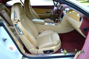 Bild 20/50 von Bentley Continental GT (2008)