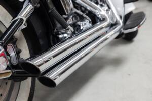 Image 27/34 of Harley-Davidson DUMMY (2002)