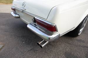Image 28/33 de Mercedes-Benz 230 SL (1965)