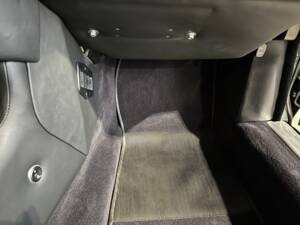 Image 30/47 of Jaguar XJ 6 C 4.2 (1976)