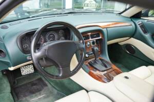 Bild 3/50 von Aston Martin DB 7 Vantage (2001)