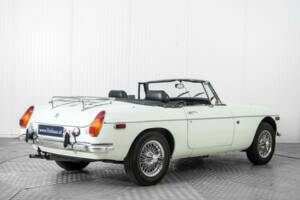 Bild 2/50 von MG MGB (1975)