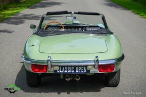 Image 56/60 de Jaguar E-Type (1969)