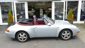 Image 11/23 of Porsche 911 Carrera 2 (1994)