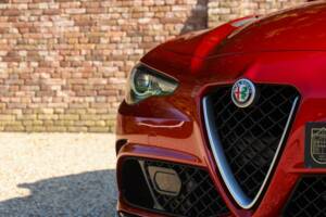 Bild 10/50 von Alfa Romeo Giulia Quadrifoglio (2017)