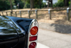 Image 13/28 of Daimler SP 250 (1961)