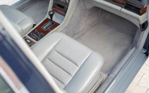 Image 37/72 de Mercedes-Benz 500 SEL (1984)