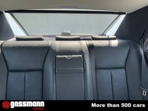 Image 14/15 of Mercedes-Benz E 320 (1998)