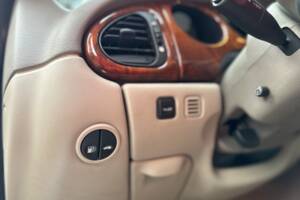 Image 31/40 de Jaguar XKR (1998)