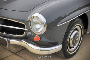 Image 13/59 of Mercedes-Benz 190 SL (1958)