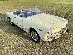 Image 11/33 of Alfa Romeo 2000 Spider (1960)