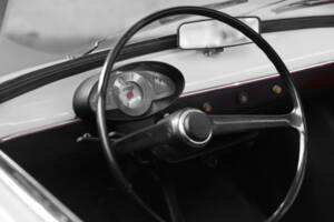 Image 15/37 of Autobianchi Bianchina Convertible (1960)