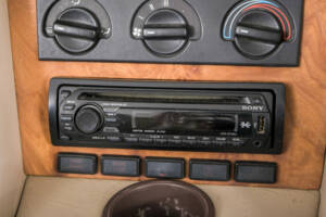 Bild 27/50 von MG RV8 (1993)