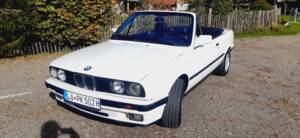 Image 31/55 of BMW 320i (1991)