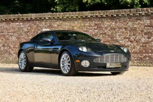 Image 14/50 of Aston Martin V12 Vanquish (2003)