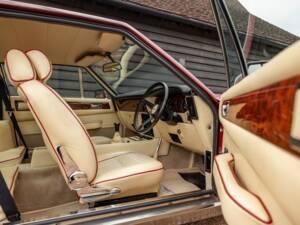 Image 24/75 de Aston Martin V8 Vantage (1985)