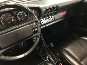 Bild 34/39 von Porsche 911 Speedster 3.2 (1989)