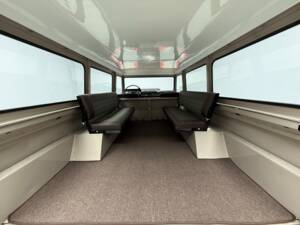 Afbeelding 17/33 van Land Rover 109 (1989)