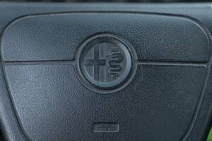 Imagen 32/49 de Alfa Romeo 164 2.0 Super (1995)