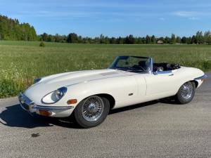 Bild 1/42 von Jaguar E-Type (1970)