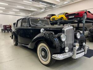 Image 3/32 de Bentley R-Type (1952)