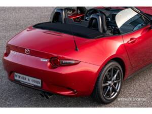 Image 17/32 of Mazda MX-5 2.0 (2015)