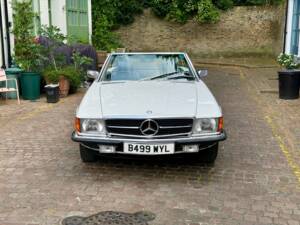 Image 10/50 of Mercedes-Benz 280 SL (1984)