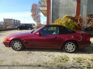 Image 5/45 de Mercedes-Benz 500 SL (1991)
