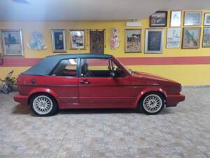 Image 38/55 de Volkswagen Golf Mk I Convertible 1.6 (1990)