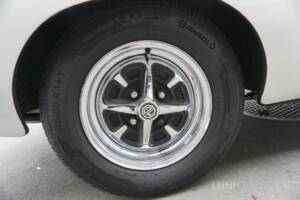 Image 28/54 de MG MGB GT (1974)