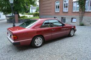 Bild 6/15 von Mercedes-Benz 230 CE (1991)