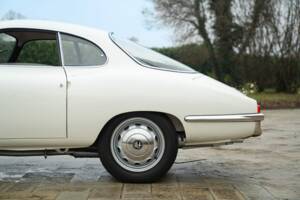Image 24/50 of Alfa Romeo Giulia Sprint Speciale (1964)