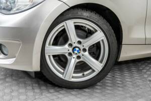 Immagine 4/50 di BMW 125i (2011)