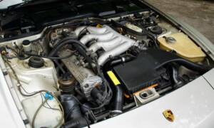 Image 6/24 of Porsche 944 Turbo (1988)