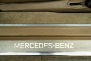 Image 45/50 de Mercedes-Benz SL 500 (1998)