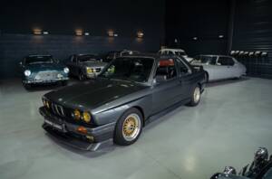 Immagine 1/28 di BMW 320i Baur TC (1985)