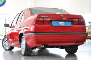 Imagen 30/30 de Alfa Romeo 155  2.0 Q4 4x4 (1992)