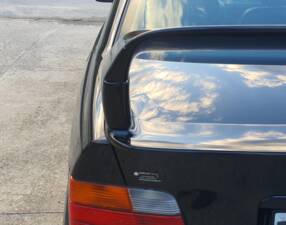 Image 13/47 of BMW 318is &quot;Class II&quot; (1994)