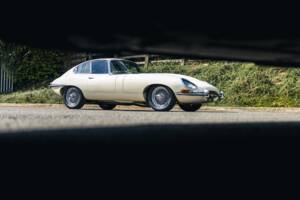 Image 7/50 de Jaguar Type E 3.8 (1963)
