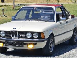 Image 8/8 of BMW 320 Baur TC (1978)