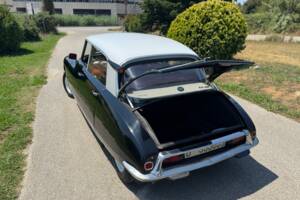 Image 29/29 of Citroën ID 19 (1958)