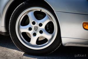 Immagine 6/73 di Porsche 911 Carrera (1995)